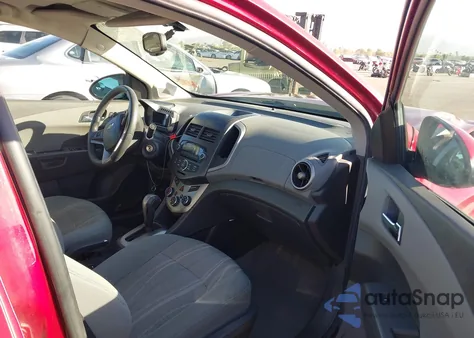 2014 Chevrolet Sonic Lt Auto z USA, uszkodzony, nr VIN 1G1JC5SH0E4219674